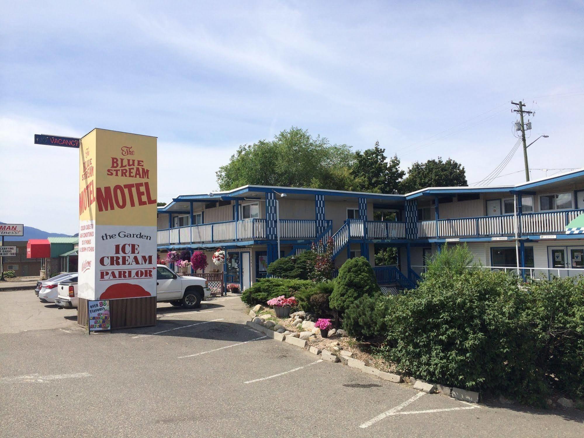 Blue Stream Motel Vernon Exterior foto